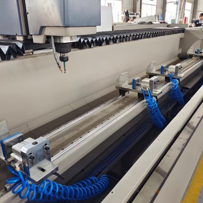 Máquina de perforación CNC de aluminio de 3000 mm Centro de mecanizado CNC de 4 ejes