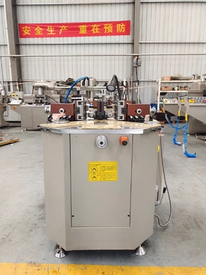 Máquina de recorte de esquinas de aluminio hidráulico de trabajo pesado con 3 conjuntos de herramientas