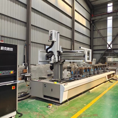 Perfil de aluminio Centro de mecanizado CNC de 4 ejes Automático controlado con 4 ejes para fábrica de paredes cortinas