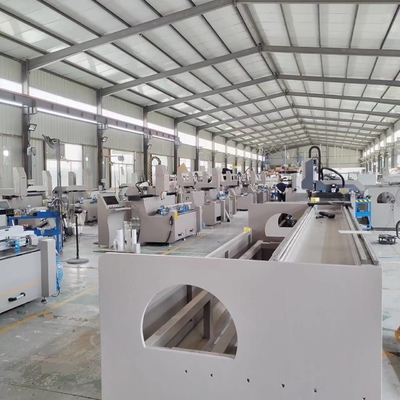 Centro de encaminamiento de aluminio del perfil del CNC de mecanización del centro del CNC de aluminio de la puerta y de la ventana