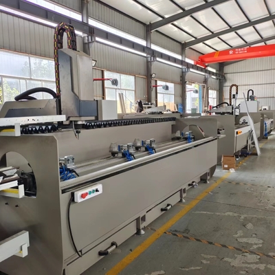 Máquina de perforación CNC de aluminio de 3000 mm Centro de mecanizado CNC de 4 ejes