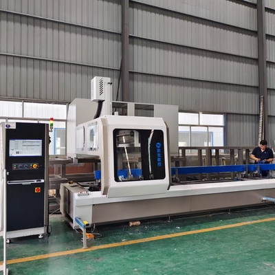 6500mm Aluminio Puerta de ventana Fabricación de maquinaria Centro de mecanizado de 4 ejes con cambio automático de herramientas