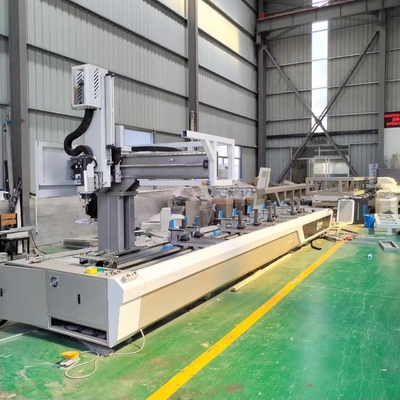 4 Ejes Centro de mecanizado CNC Máquinas de aluminio para perfiles y fachadas de aluminio