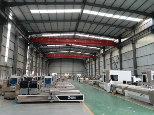 Serigüe de corte de doble mitra CNC de 6000 mm con ángulo de corte de 45 y 90 grados para aluminio y PVC