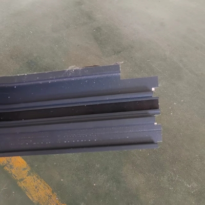 Máquina de fabricación de puertas de ventanas de aluminio de alta velocidad