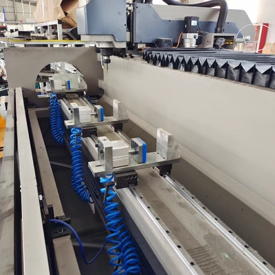 3 Ejes Máquina de routers de copia CNC para aluminio y UPVC Puerta de ventana y pared de cortina