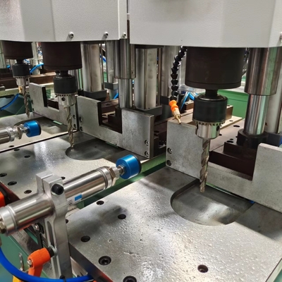 Máquina de rotación de copia de aluminio Máquina de perforación automática de combinación de múltiples cabezas de alta eficiencia