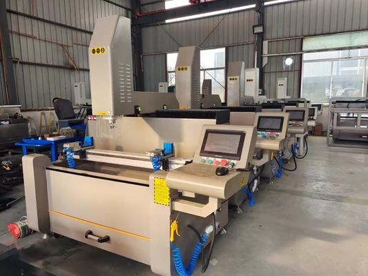 1200mm CNC perforando perfiles de aluminio perforando agujeros fresado para ventanas puertas y cortinas