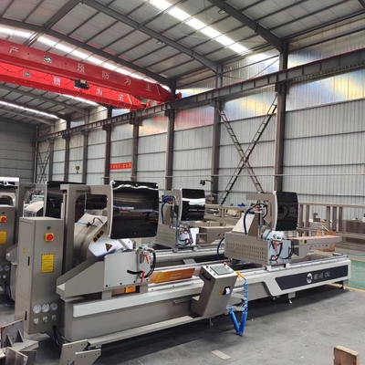 Máquina de fabricación de ventanas UPVC de doble cabeza de aluminio 45 grados Máquinas de corte de sierra