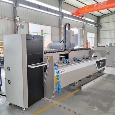 Máquina de perforar CNC de aluminio para puertas de ventanas 3200mm 3000mm Centro de mecanizado CNC de 3 ejes con 6 cambiadores de herramientas