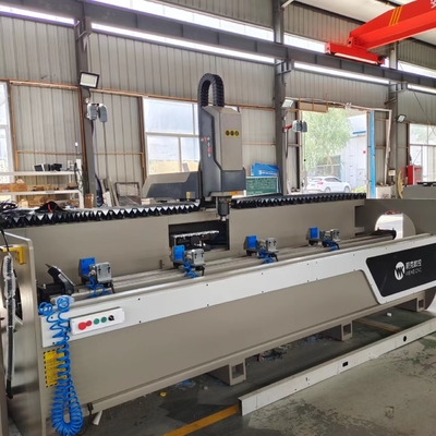 Máquina de fabricación de puertas y ventanas de aluminio Proveedor de perforación de perfiles de aluminio Máquina de fresado de perforación Centro de procesamiento CNC
