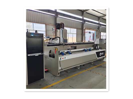 centro de mecanización de aluminio de proceso del Atc de la longitud de los 3.2m para el proceso del perfil de la ventana