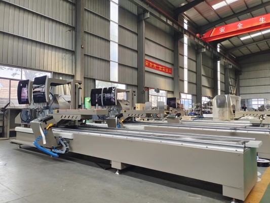 El inglete principal del tipo dos del CNC vio con Max Cutting Length 6000m m