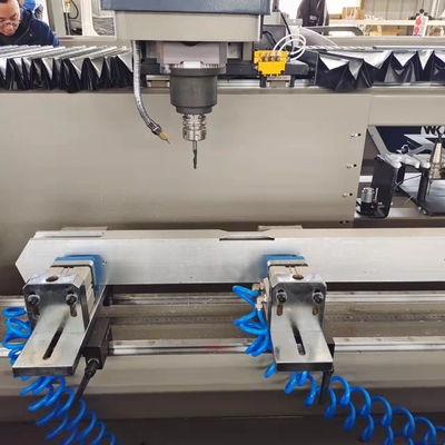 Centro de encaminamiento de aluminio del perfil del CNC de mecanización del centro del CNC de aluminio de la puerta y de la ventana